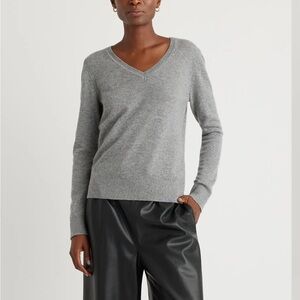 Quince Cashmere V-Neck Sweater
